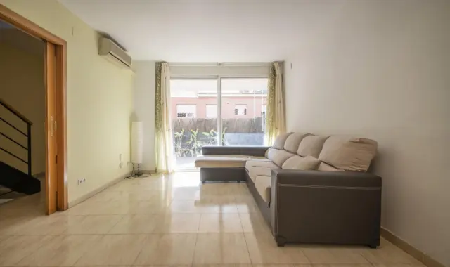 Townhouse on Carrer de Girona, 19 photo 2