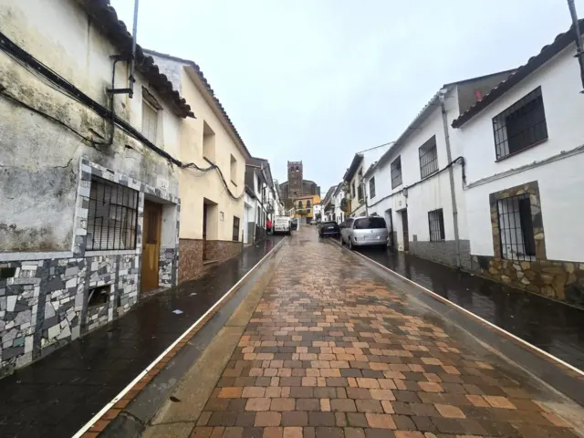 Casa en calle de Trujillo