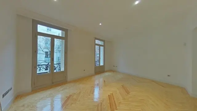 Apartment on Calle Castelló photo 6