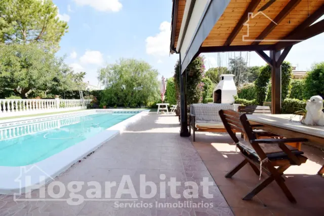 Chalet en calle de la Ermita