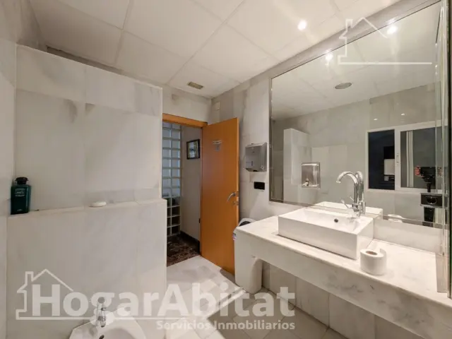 Flat on Calle de Valdés photo 31