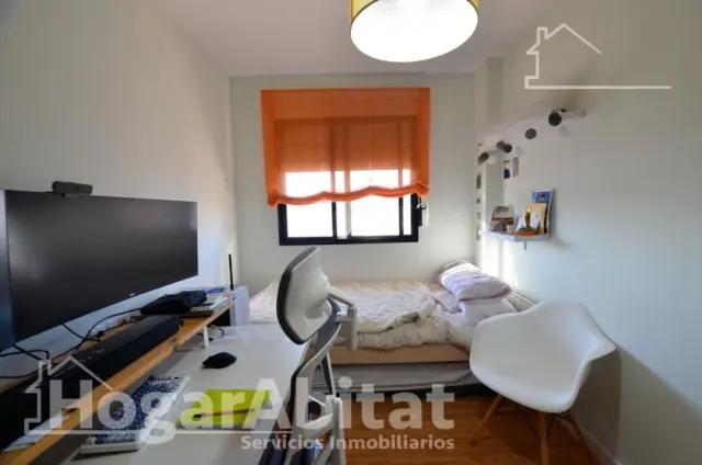 Apartment on Ciudad Jardín Street photo 22