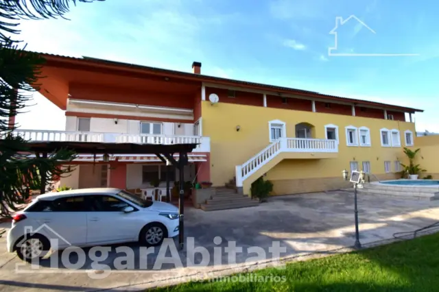 Chalet on Carrer de Hort de la Boscà
