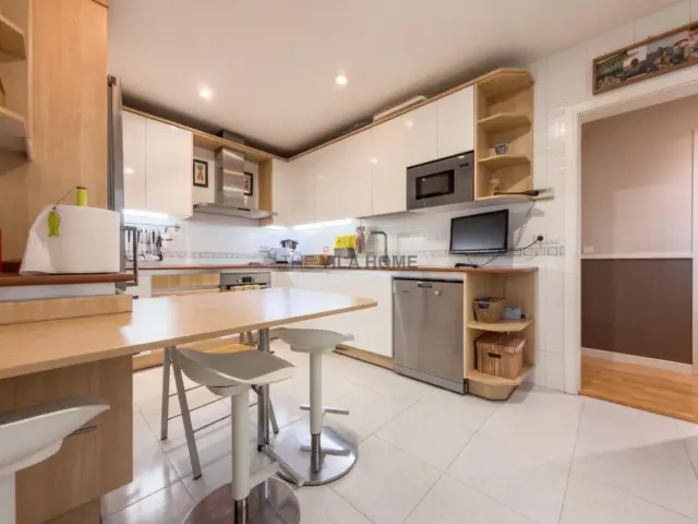 Penthouse on Carrer d'Ignasi Iglesias photo 8