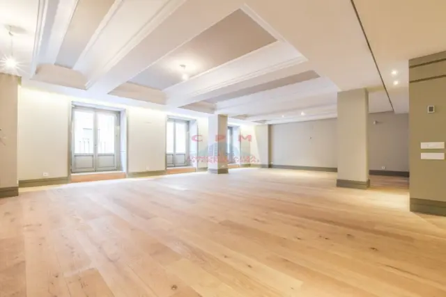 Piso en alquiler en Jerónimos - Imagen 33