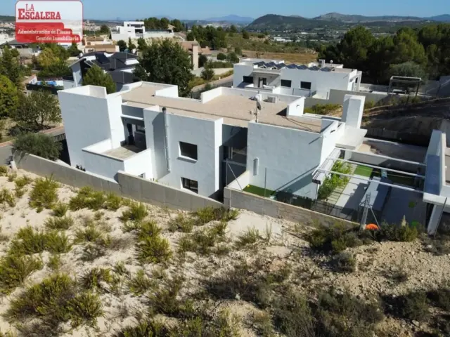 Chalet en Otras