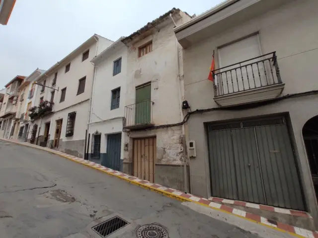 Casa adosada en calle de Pascual Leyva
