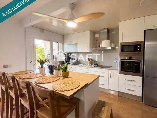 Apartment in Les Roquetes photo 8