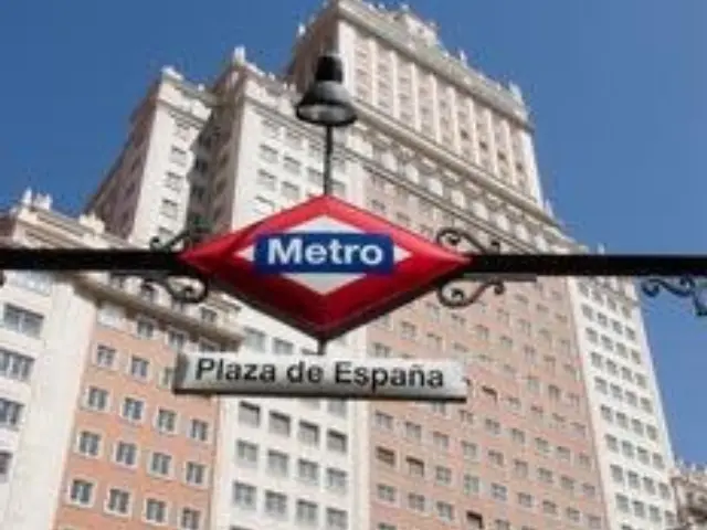 Piso en alquiler en Plaza de los Mostenses - Imagen 19