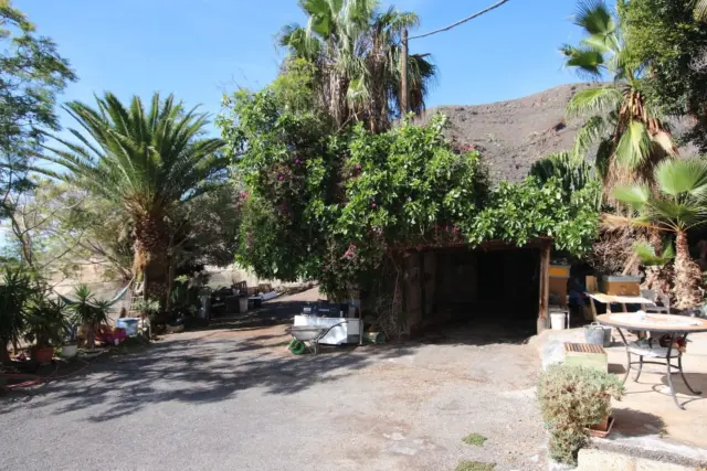 Rustic Finca on Carretera Al Puerto, No. 58