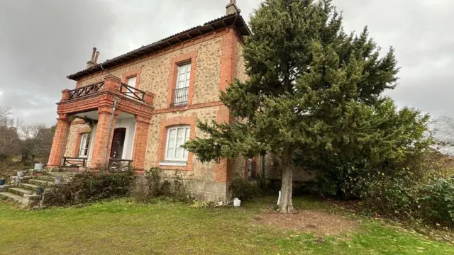 Chalet on Carretera de Segovia