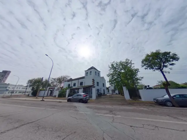 Chalet on Avenida de María Auxiliadora