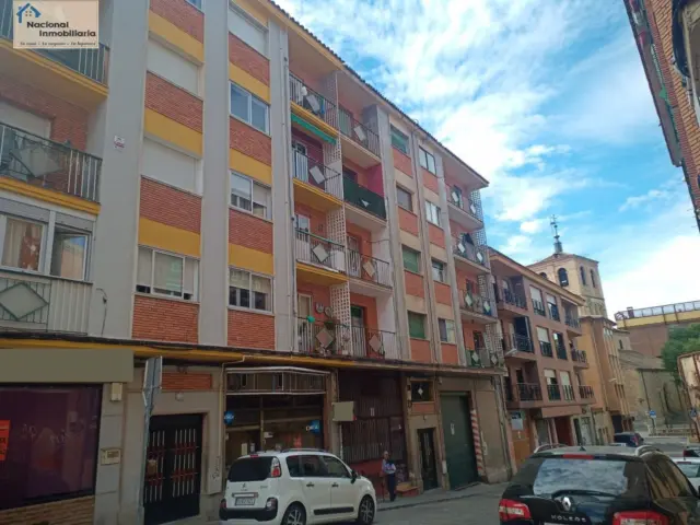 Piso en venta en Calle de San Antón, Centro (Segovia Capital) de 128.000 €