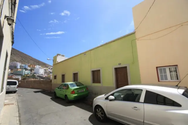 Casa en venda a Calle Miguel De Cervantes, Gáldar de 125.000 €