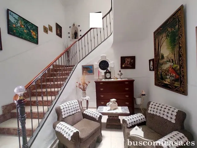 Chalet on Marqués de Linares Street photo 3