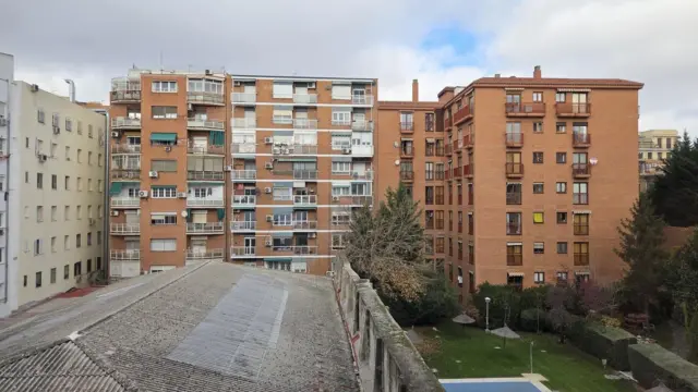 Piso en alquiler en Calle de Fernández de los Ríos, cerca de Calle de Guzmán El Bueno - Imagen 11