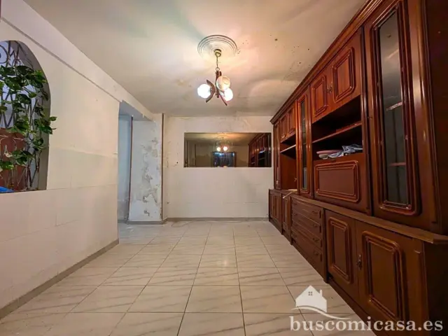 Chalet on Calle de Ayala photo 2