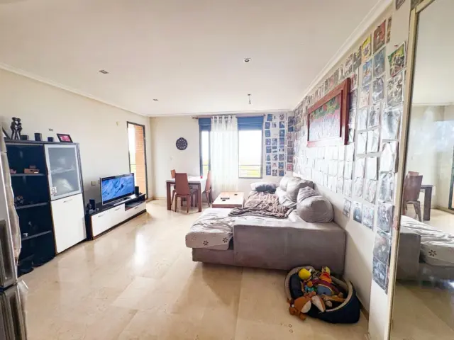 Apartment on Passeig Pablo Iglesias