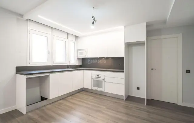 Apartment on Avinguda Pau Casals photo 8