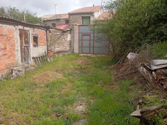 Townhouse in Navalmanzano photo 17