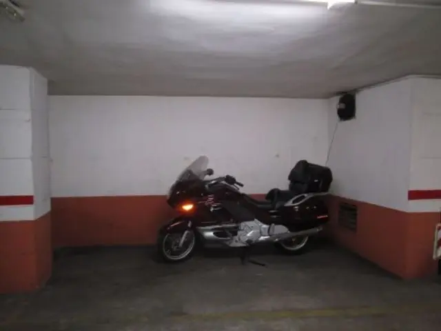 Garatge en venda a Ensanche, Ensanche (Districte Núcleo Urbano. Cartagena) de 13.200 €