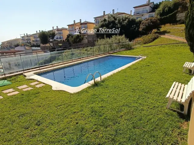 Terraced House in Carrer dels Estats Units photo 3