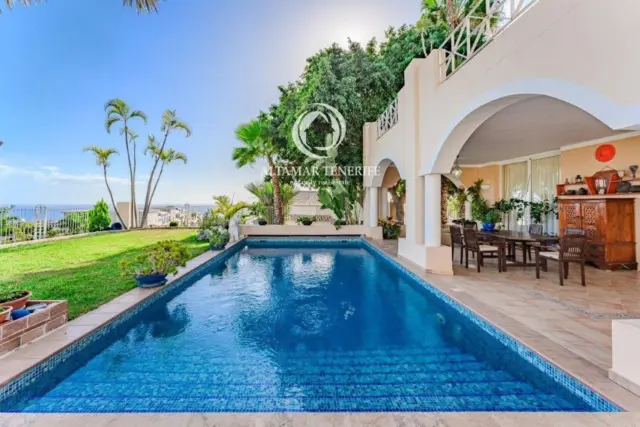 Villa in Costa Adeje