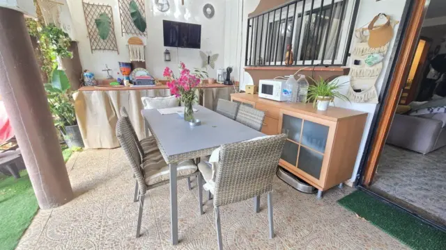 Terraced house on Calle de Esteban Martín photo 8