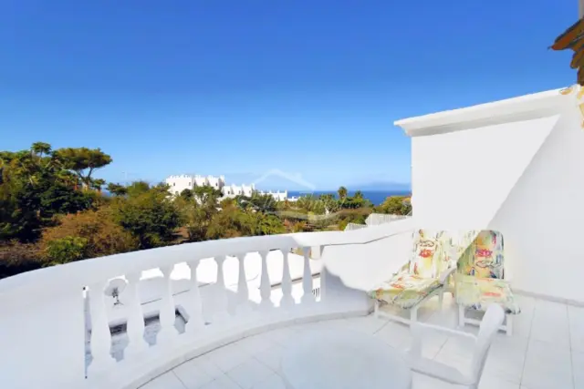 Chalet in Roque del Conde