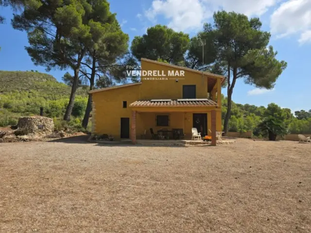 Rustic Finca in Albinyana