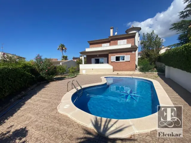 Chalet in Segur de Calafell