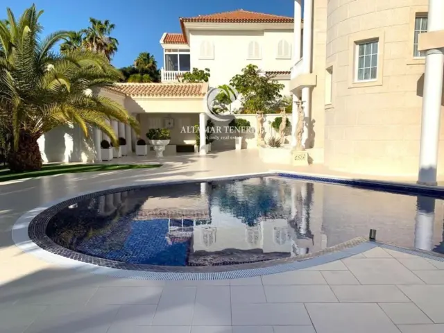 Villa in Costa Adeje
