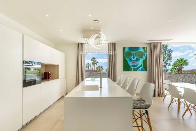 Villa in Abama photo 17