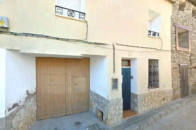Casa adosada en calle Jesús