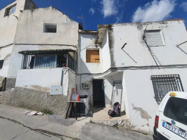 Terraced house in Iznalloz
