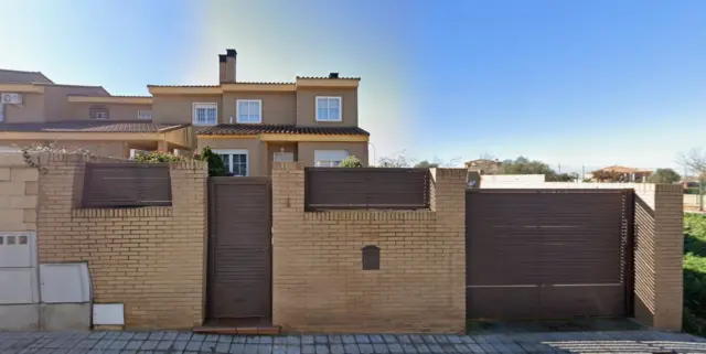 House on Jacinto Benavente Street