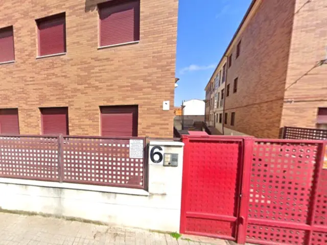 House on Maestro Amores Street