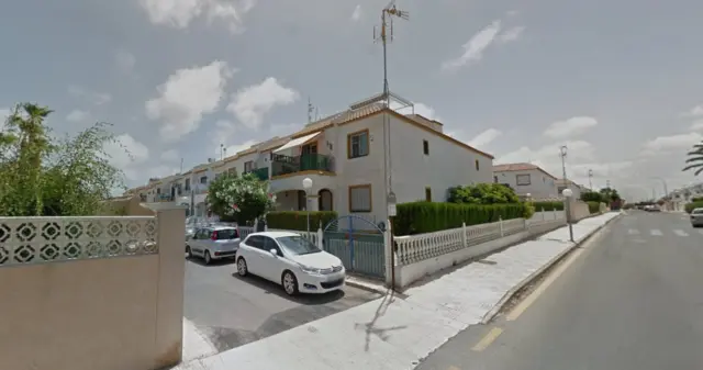 Piso en calle Plan Parcial "Las Piscinas". Residencial "Al Andal