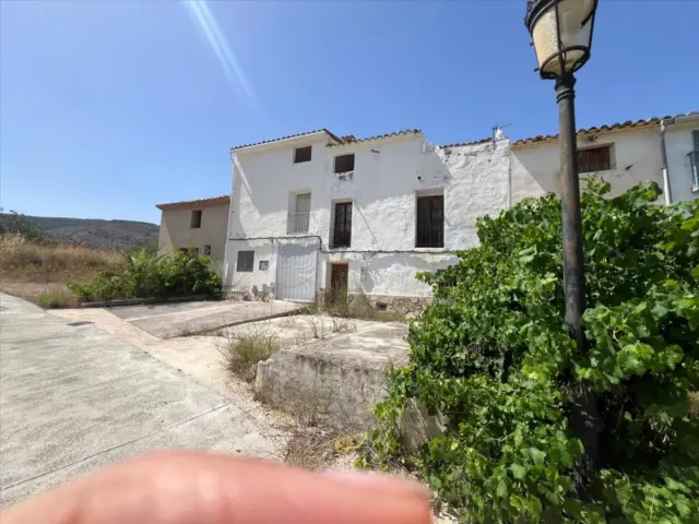 Terraced house on Calle Torner Araya