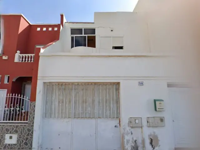Casa en calle La Pinta