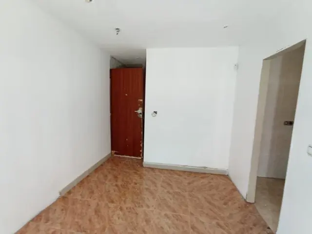 Flat on Carrer de l'Amistat photo 11