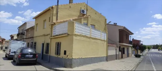 Detached house on Calle de Federico Ochando photo 2