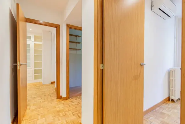 Piso en Madrid Rio photo 19
