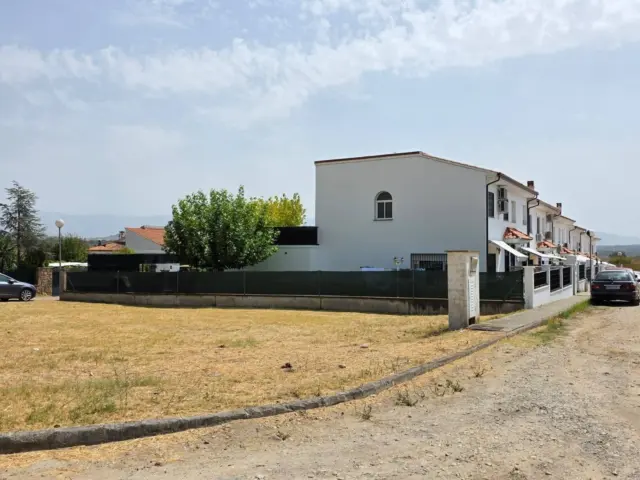 Casa adosada en Embalse Gabriel y Galán