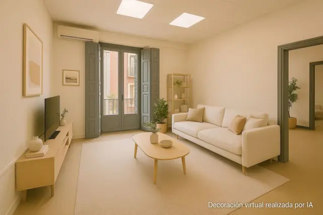 Flat on Calle de Cervantes photo 2