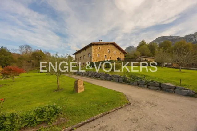 Townhouse in Elorrio