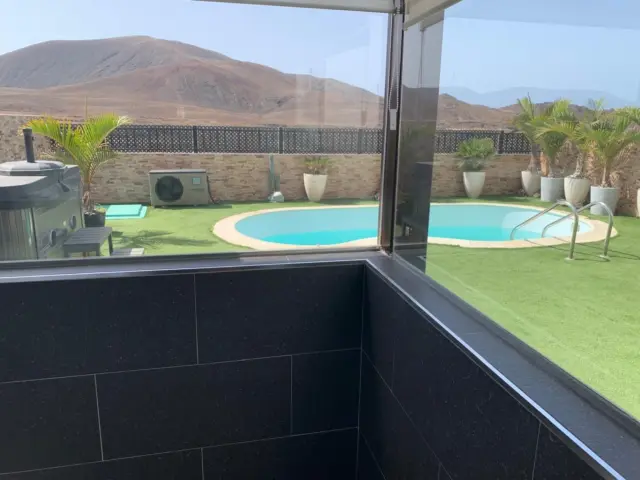 Townhouse in Corralejo photo 12