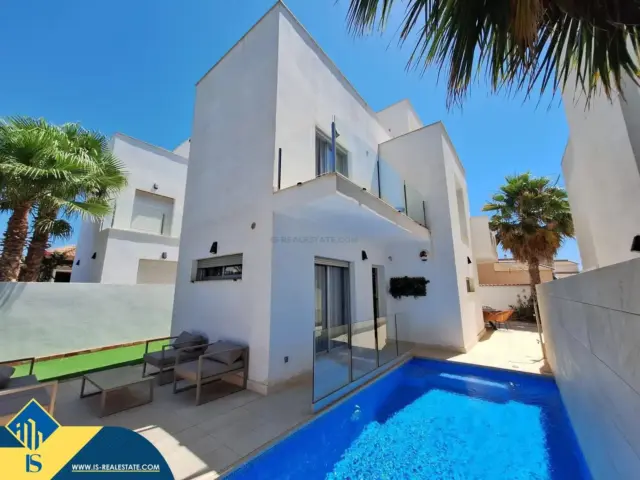 Chalet en Nueva Torrevieja