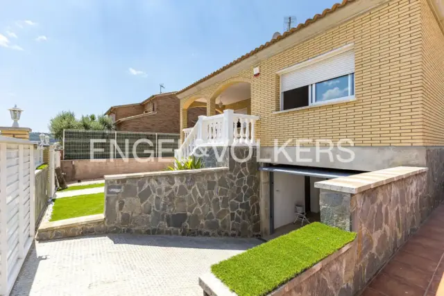 House in Sant Cugat Sesgarrigues photo 3
