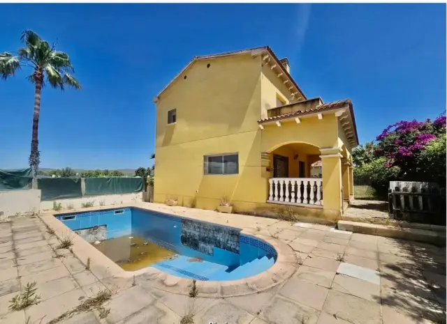 Chalet en calle Carrer Joan Gris